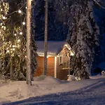 Kuerkievari Kuerhostel * Akaslompolo