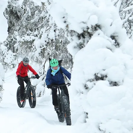 Kuerkievari Kuerhostel Äkäslompolo