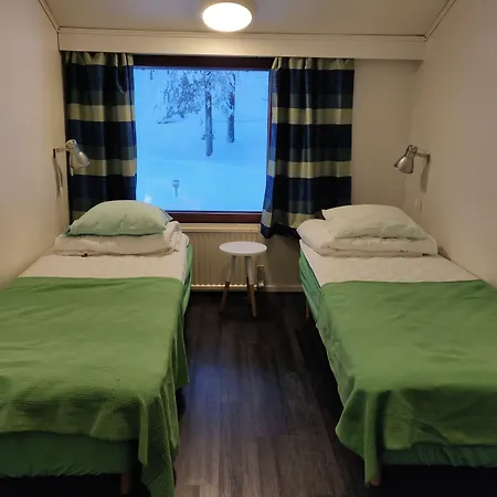 אכסניה Kuerkievari Kuerhostel