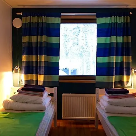 Kuerkievari Kuerhostel Хостел