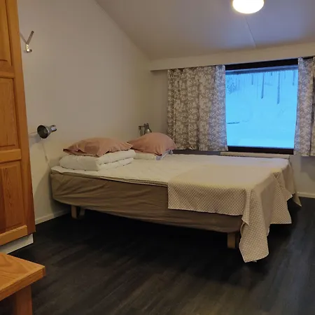 Kuerkievari Kuerhostel Hostelli *