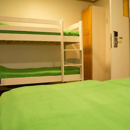 Kuerkievari Kuerhostel ホステル Äkäslompolo