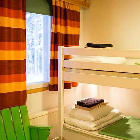 Kuerkievari Kuerhostel ホステル Äkäslompolo