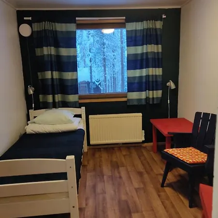 Kuerkievari Kuerhostel Хостел *