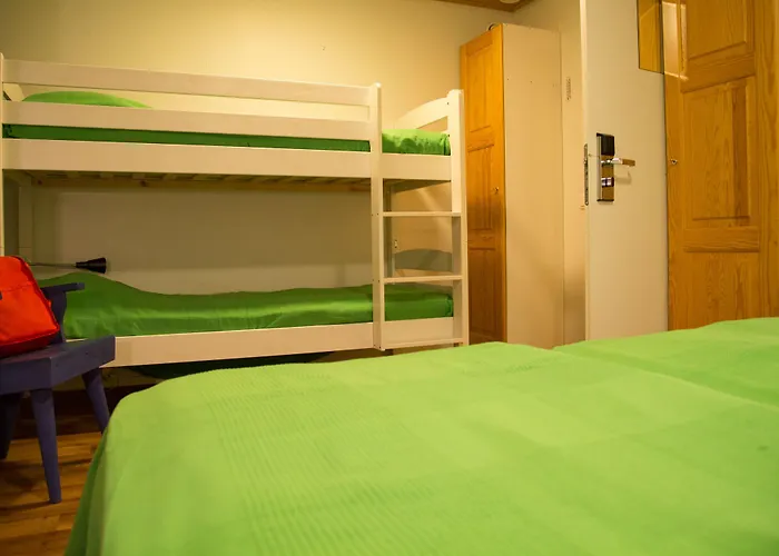 Kuerkievari Kuerhostel Vandrarhem