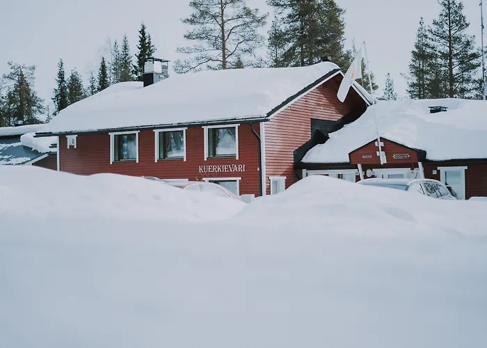 אכסניה Kuerkievari Kuerhostel *