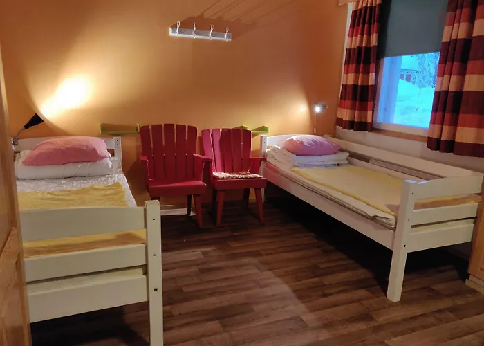 Kuerkievari Kuerhostel Vandrarhem Äkäslompolo