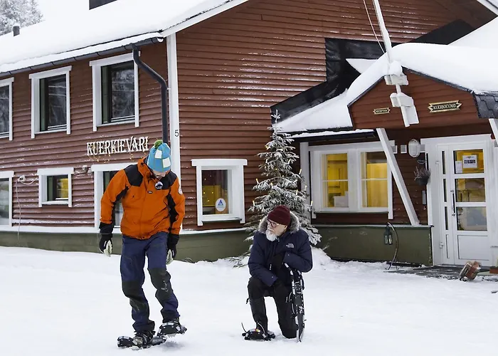 Vandrarhem Kuerkievari Kuerhostel Äkäslompolo
